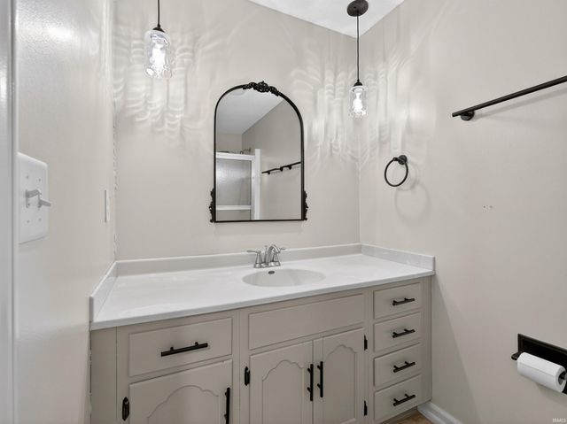 1605 Benham Drive, Fort Wayne, IN 46815