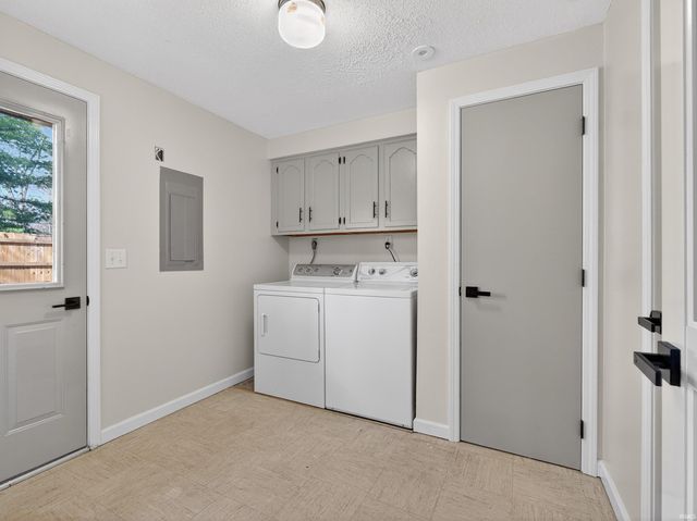 1605 Benham Drive, Fort Wayne, IN 46815