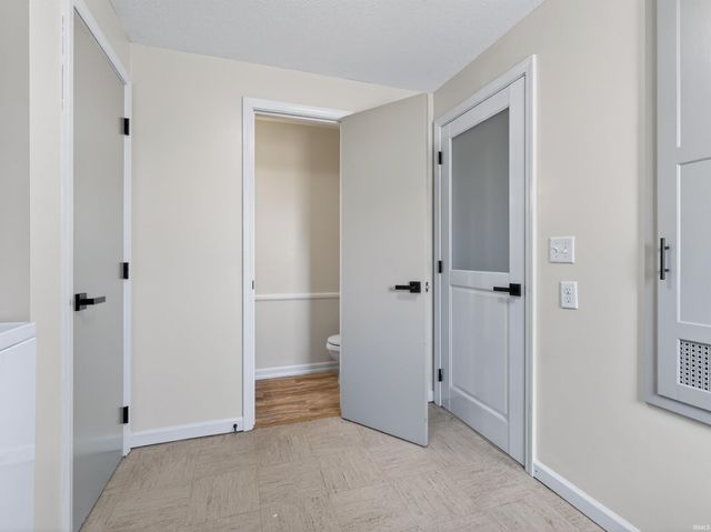 1605 Benham Drive, Fort Wayne, IN 46815