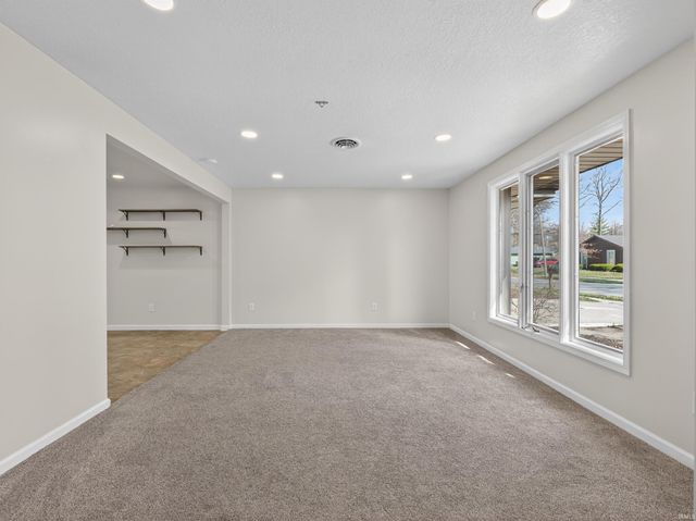 1605 Benham Drive, Fort Wayne, IN 46815