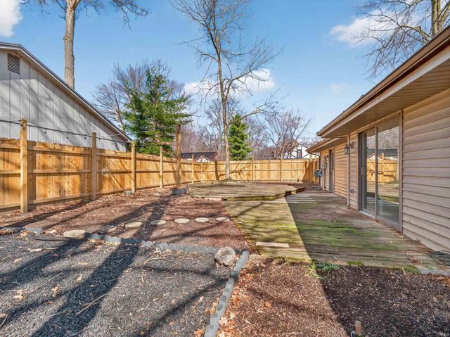 1605 Benham Drive, Fort Wayne, IN 46815