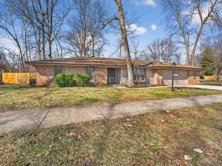 1605 Benham Drive, Fort Wayne, IN 46815