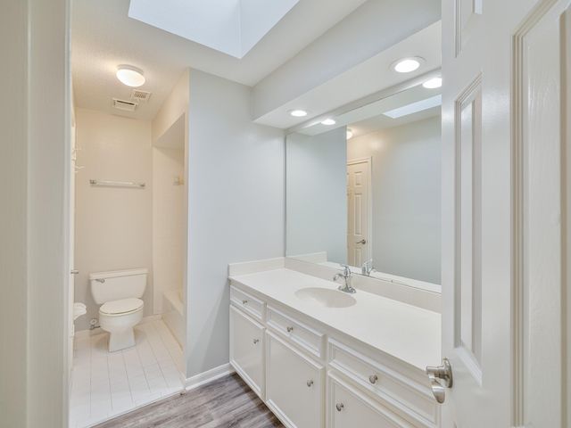 12929 Kingsbridge Lane, Houston, TX 77077