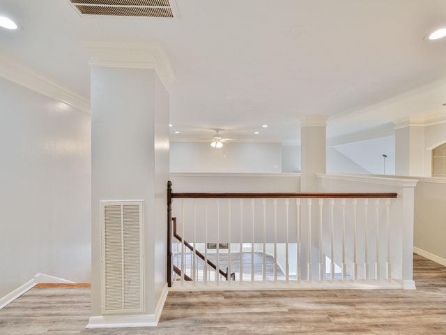 12929 Kingsbridge Lane, Houston, TX 77077