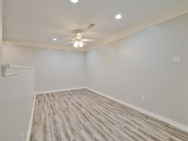 12929 Kingsbridge Lane, Houston, TX 77077