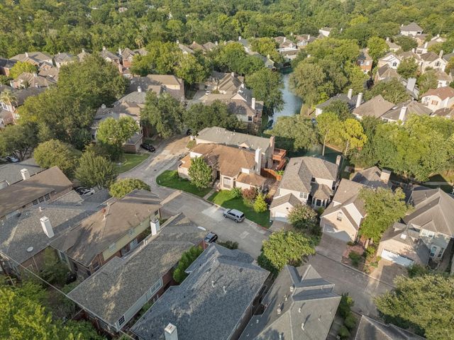 12929 Kingsbridge Lane, Houston, TX 77077