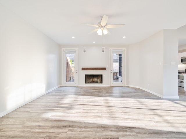 12929 Kingsbridge Lane, Houston, TX 77077