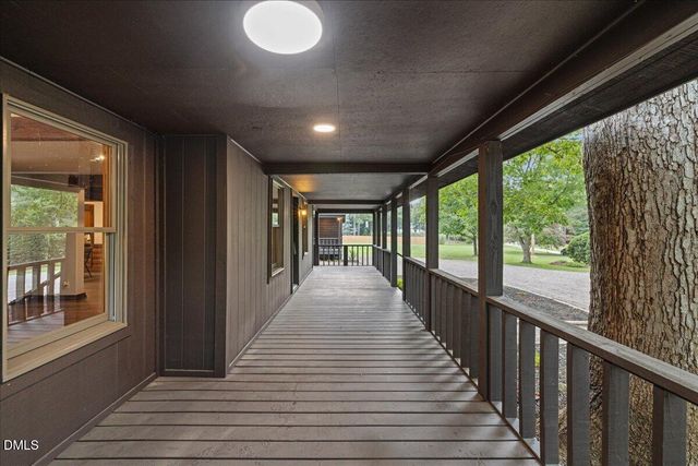 6108 Hope Farm Lane, Wake Forest, NC 27587