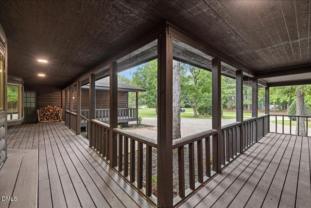 6108 Hope Farm Lane, Wake Forest, NC 27587