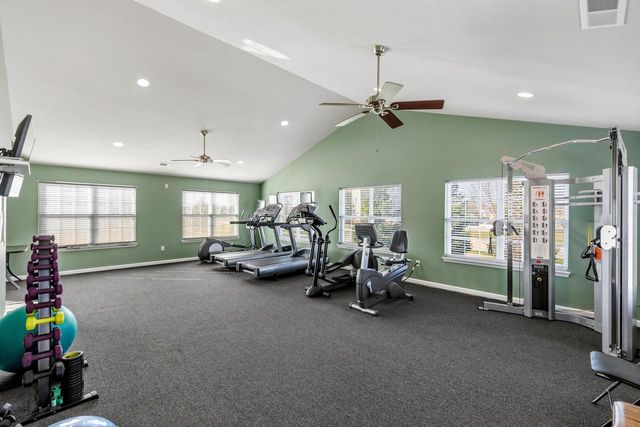 W197N16902 Stonewall DRIVE, Jackson, WI 53037