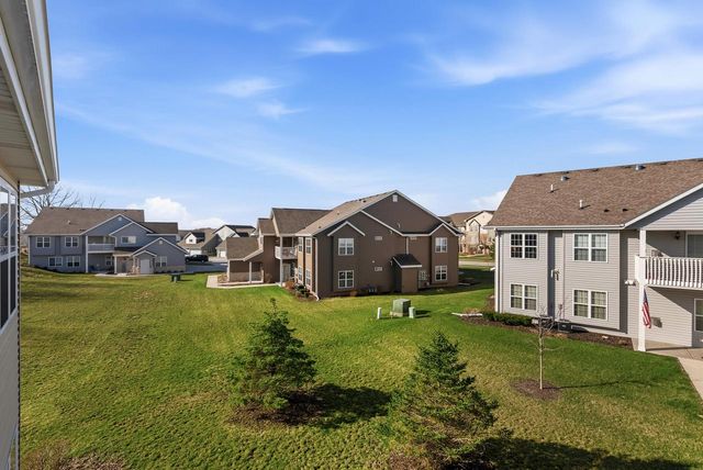 W197N16902 Stonewall DRIVE, Jackson, WI 53037