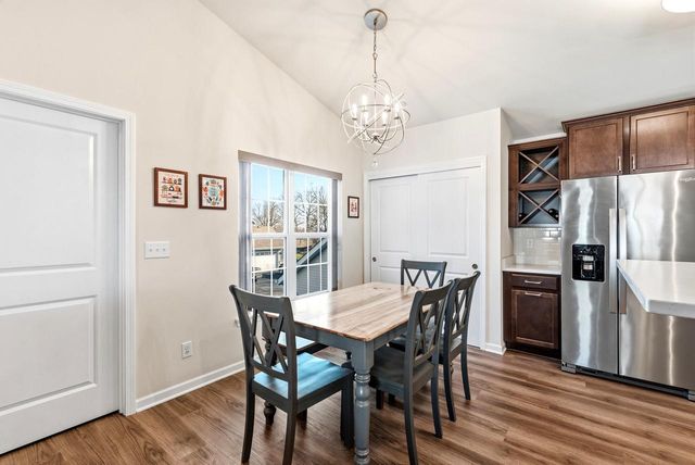W197N16902 Stonewall DRIVE, Jackson, WI 53037