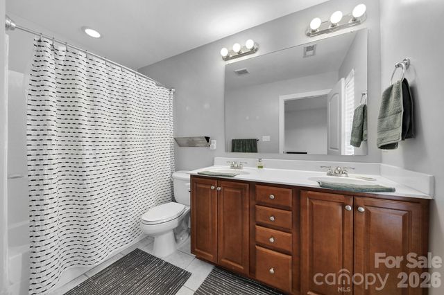 104 Sherman Oaks Lane, Mooresville, NC 28115