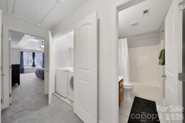 104 Sherman Oaks Lane, Mooresville, NC 28115