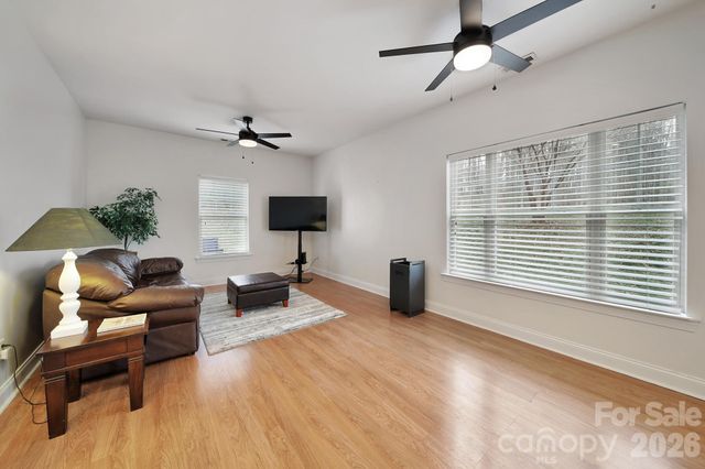 104 Sherman Oaks Lane, Mooresville, NC 28115