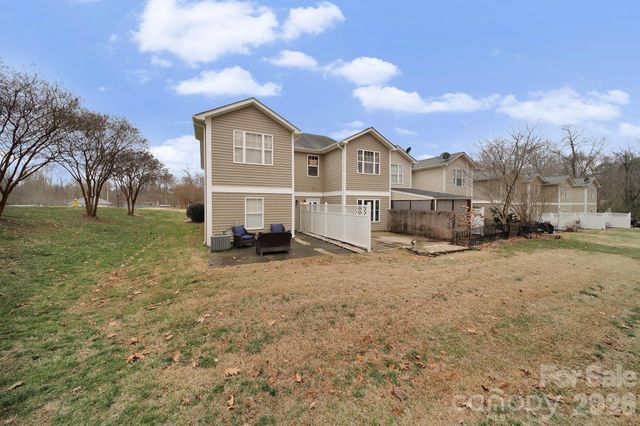 104 Sherman Oaks Lane, Mooresville, NC 28115