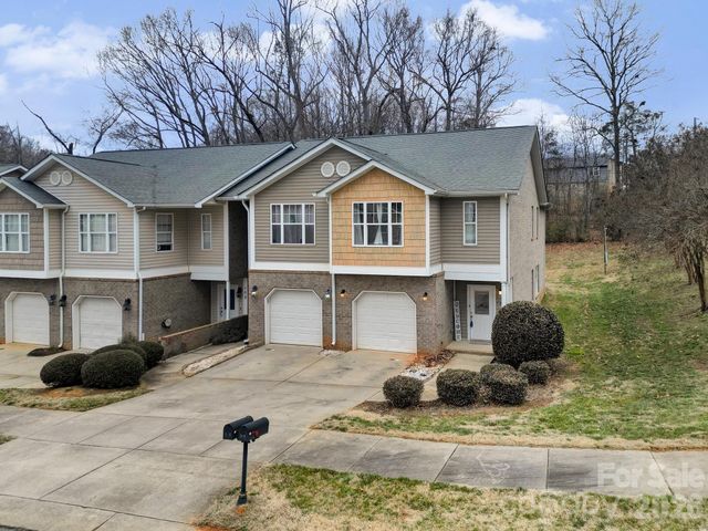 104 Sherman Oaks Lane, Mooresville, NC 28115