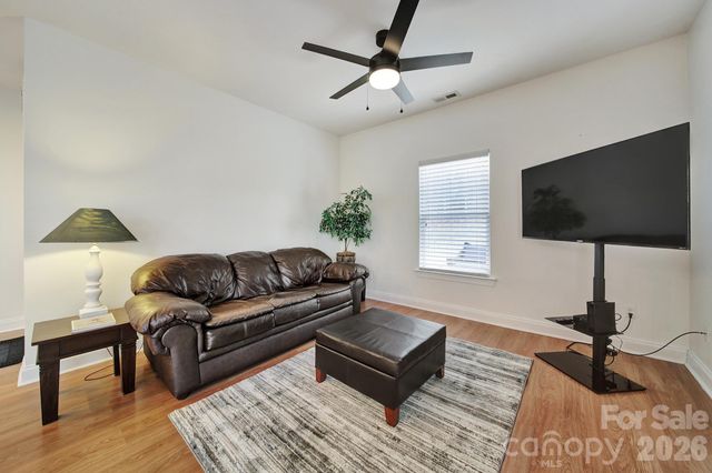 104 Sherman Oaks Lane, Mooresville, NC 28115