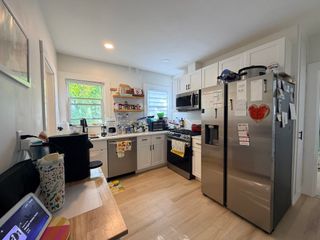 106 Oakdale Ave 106, Dedham, MA 02026