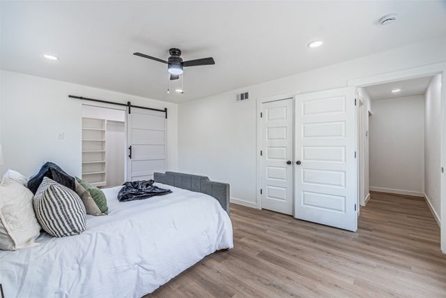 2631 Deep Hill Circle, Dallas, TX 75233