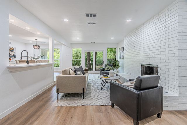 2631 Deep Hill Circle, Dallas, TX 75233