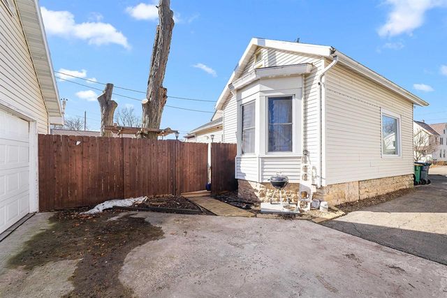 276 4TH STREET, Fond Du Lac, WI 54935