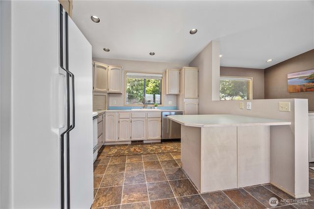 3150 S Lakeshore Road, Chelan, WA 98816