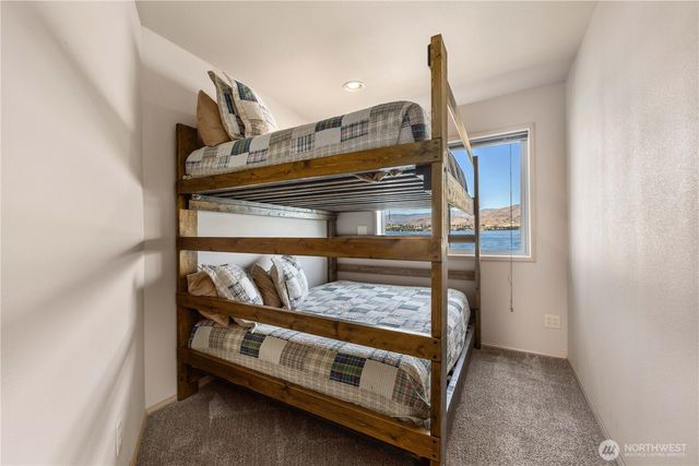 3150 S Lakeshore Road, Chelan, WA 98816