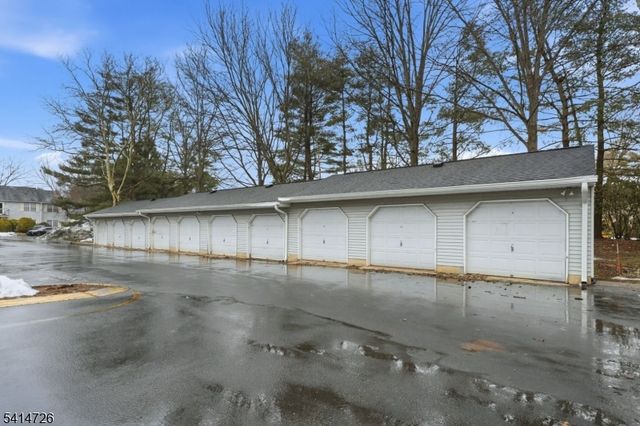 115 Applegate Ln, East Brunswick Twp., NJ 08816