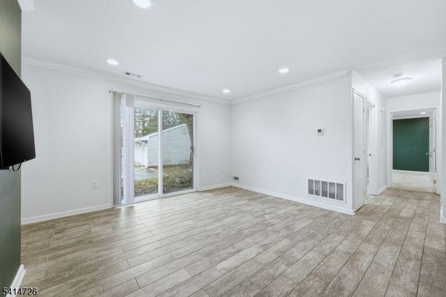 115 Applegate Ln, East Brunswick Twp., NJ 08816