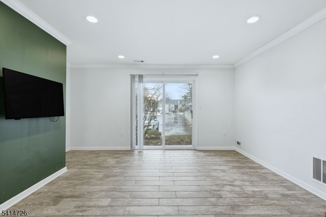 115 Applegate Ln, East Brunswick Twp., NJ 08816