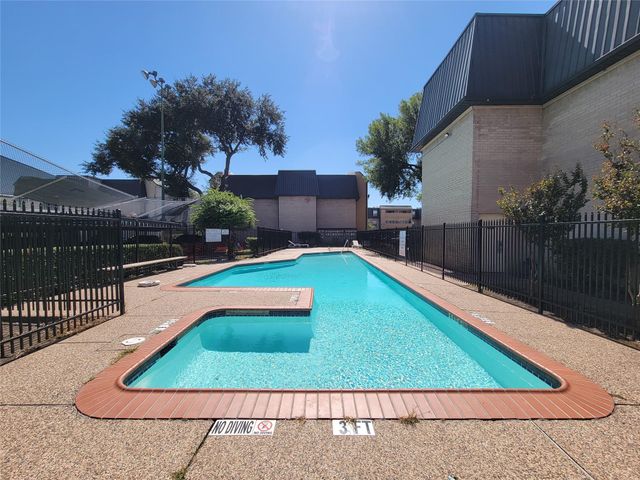 8435 Hearth Drive 2, Houston, TX 77054