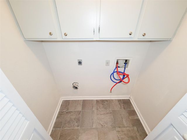 8435 Hearth Drive 2, Houston, TX 77054