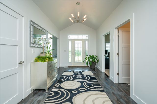 8248 Buchanan Trail, Norwalk, IA 50211