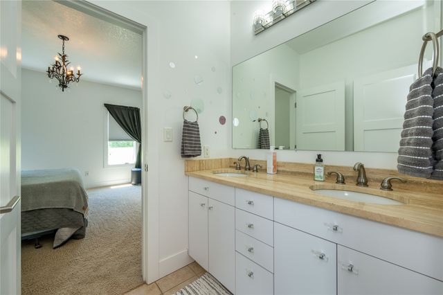 8248 Buchanan Trail, Norwalk, IA 50211