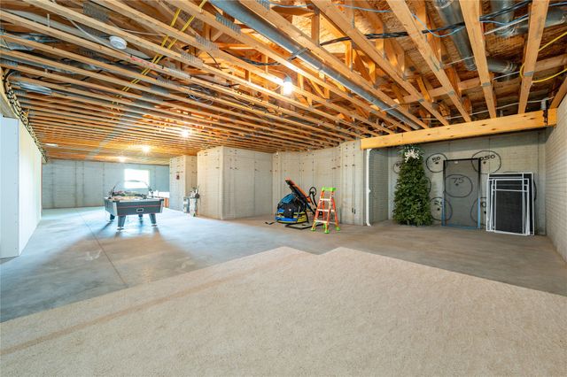 8248 Buchanan Trail, Norwalk, IA 50211