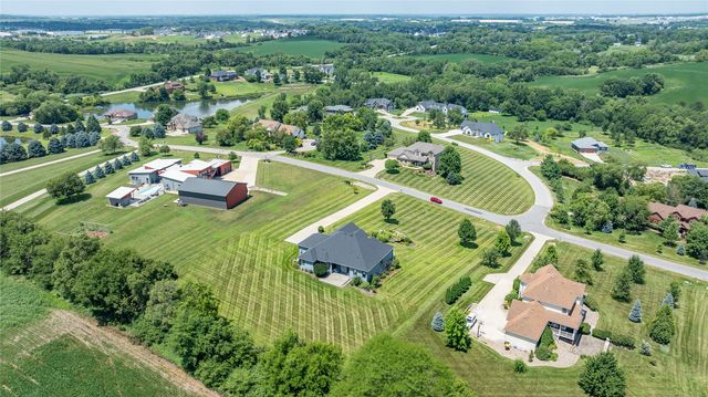 8248 Buchanan Trail, Norwalk, IA 50211