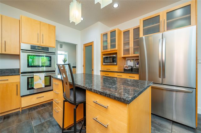 8248 Buchanan Trail, Norwalk, IA 50211