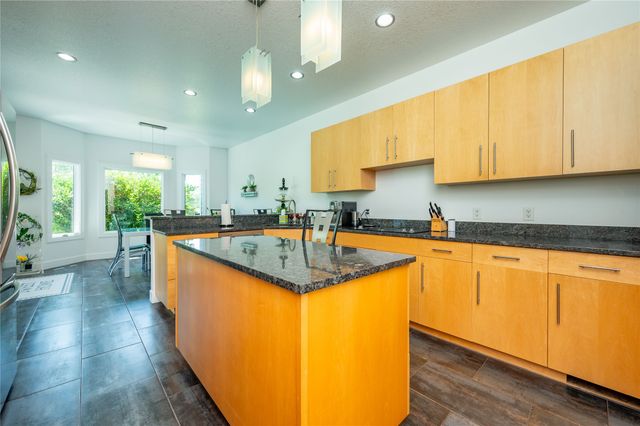 8248 Buchanan Trail, Norwalk, IA 50211
