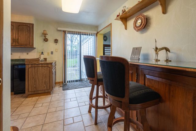 142 Green, Pleasant Hills, PA 15236