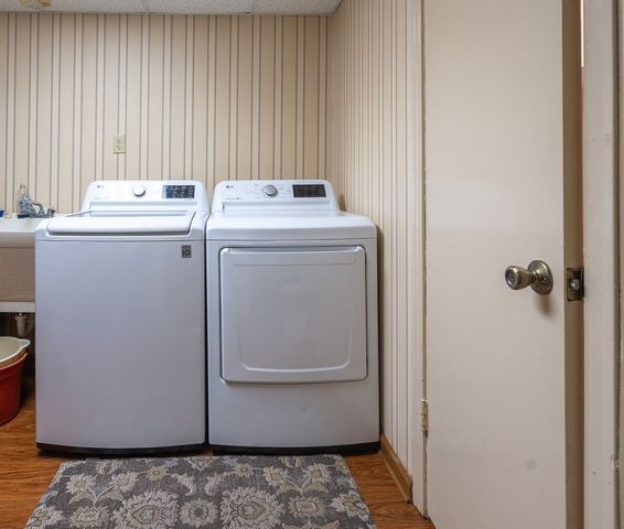 142 Green, Pleasant Hills, PA 15236