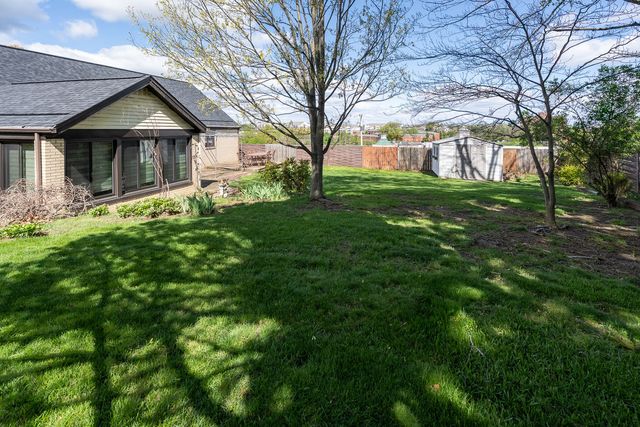 142 Green, Pleasant Hills, PA 15236