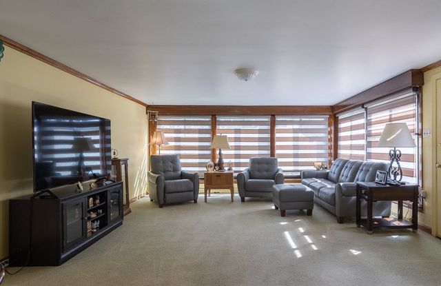 142 Green, Pleasant Hills, PA 15236
