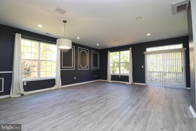 208 BRANDYWINE DR, Williamstown, NJ 08094