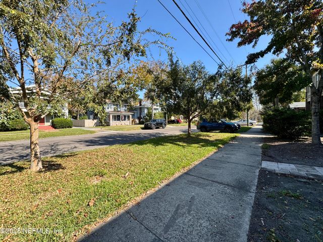 2670 POST Street 2, Jacksonville, FL 32205