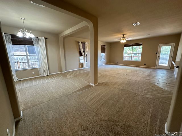 2612 Cloverbrook Ln, Schertz, TX 78108