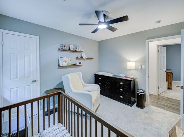 432 Lakeside Ave, Hopatcong Boro, NJ 07821