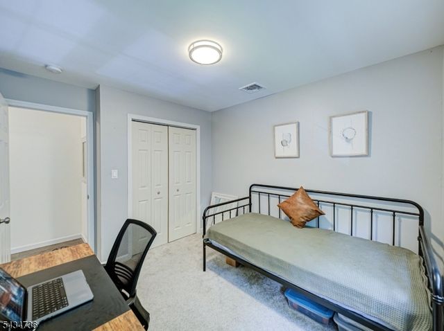 432 Lakeside Ave, Hopatcong Boro, NJ 07821