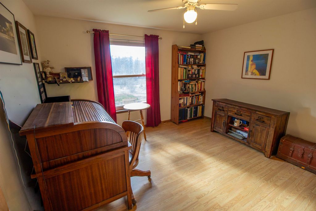 3613 Martin Rd, Gifford, WA 99131 photo 12