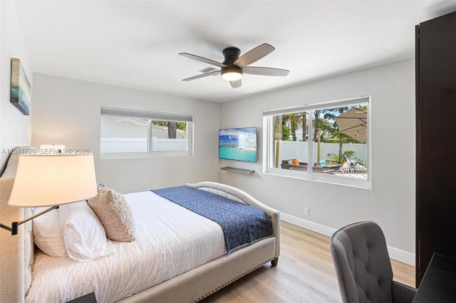 2770 NE 30th St, Lighthouse Point, FL 33064